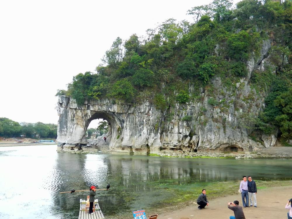 象鼻山与两江四湖（桂林）实景图