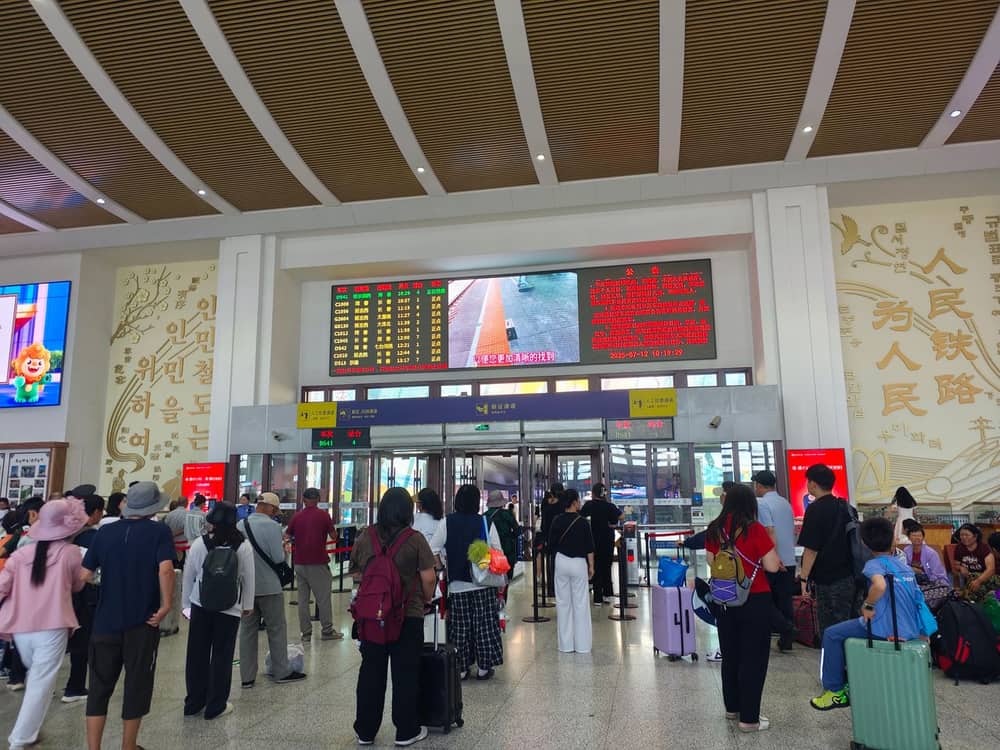 延吉城市街区与朝鲜族饮食（延边）实景图